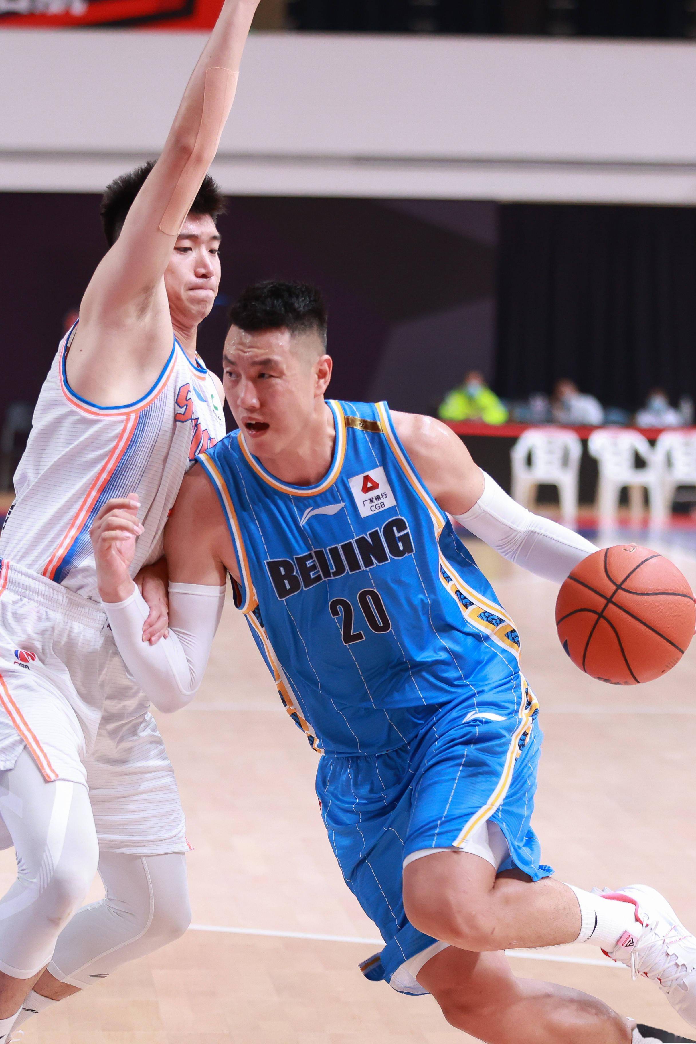 术安排与球 术安排与球